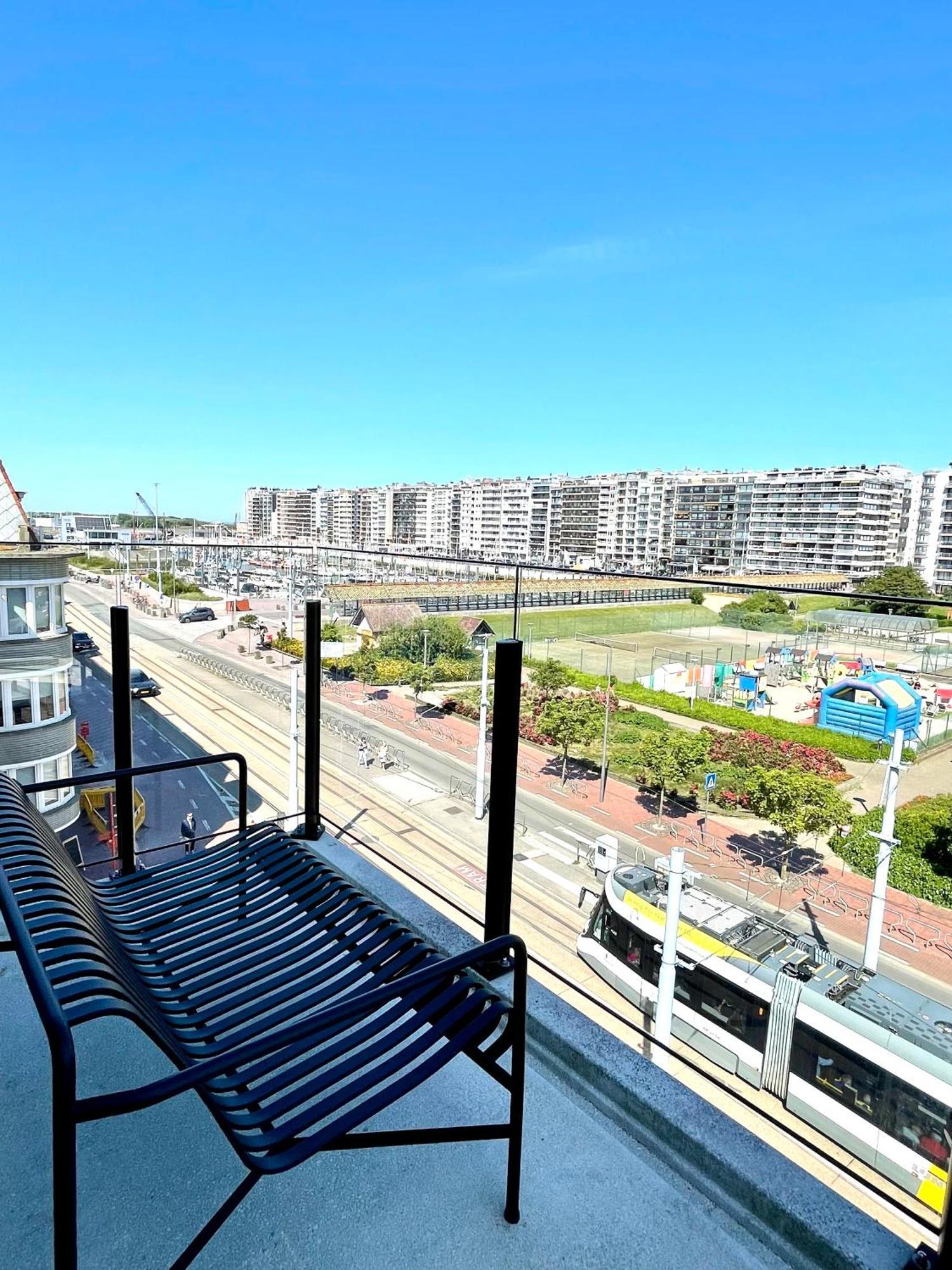 Appartamento Molo Roof - Stylish Penthouse With Marina View Blankenberge Within Walking Distance From The Sea - 15 Km From Bruges Esterno foto